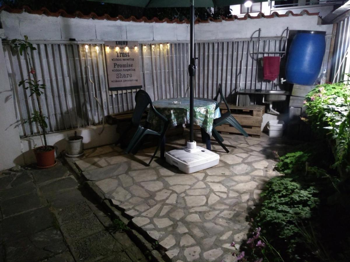 East Gate Guest Rooms Plowdiw Exterior foto