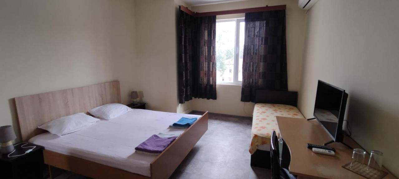 East Gate Guest Rooms Plowdiw Exterior foto