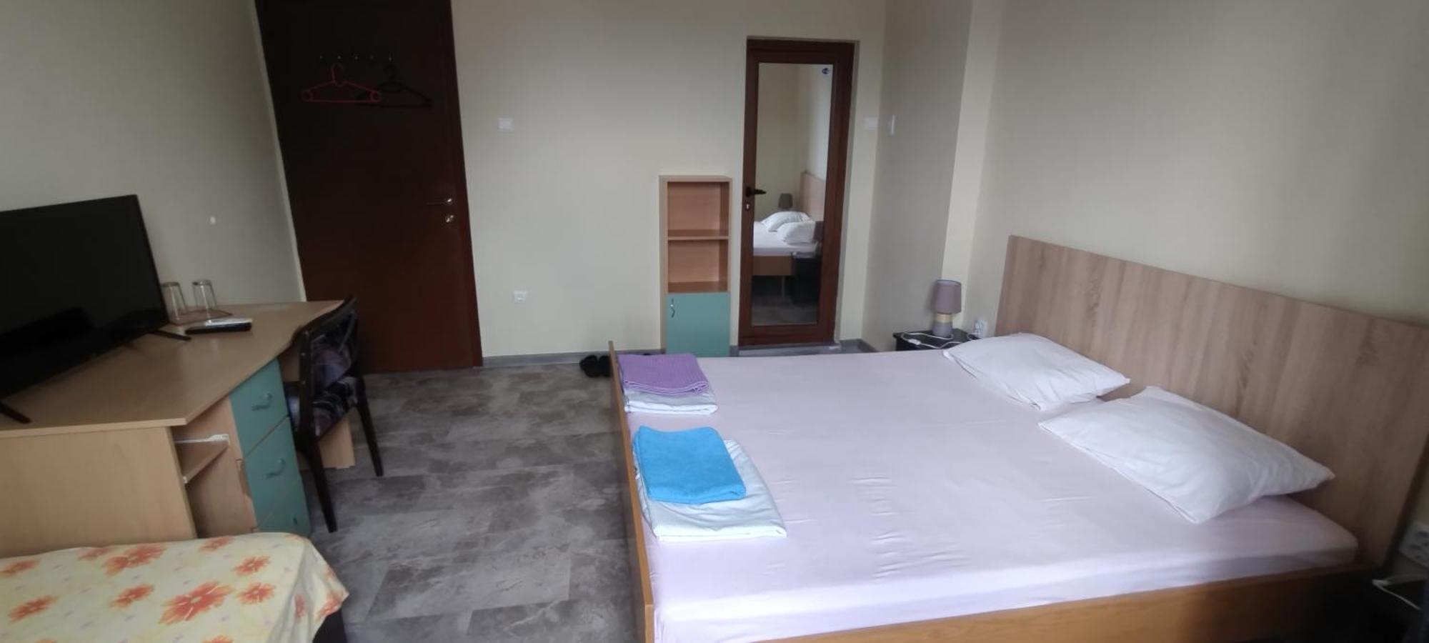 East Gate Guest Rooms Plowdiw Zimmer foto
